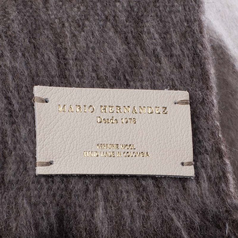 RUANA-PONCHO-CUELLO-C-GRIS-7705751031800-4