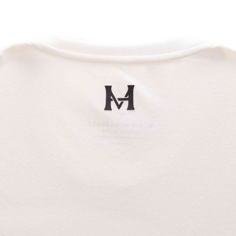 camiseta-logotipo-blanco-tierra-arriba_3