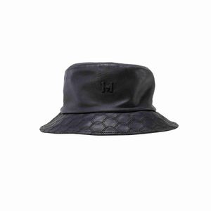 Sombrero pescador monumento negro Milliner