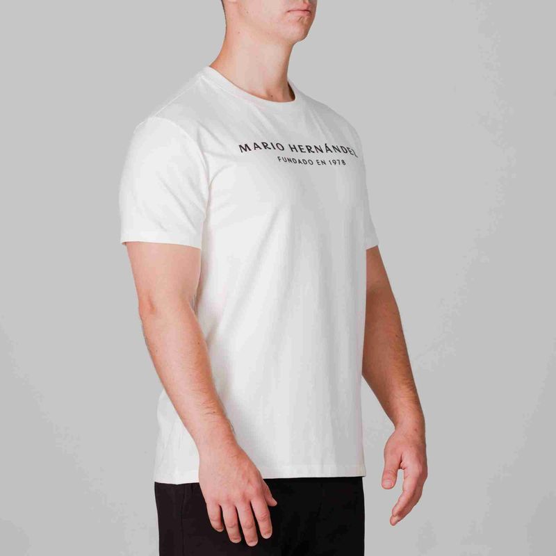 camiseta-logotipo-blanco-tierra-arriba_2