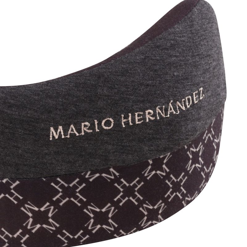 almohada-con-micro-perlas-negro-explora_5