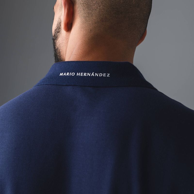 camiseta-polo-insignia-azul-tierra-arriba_4