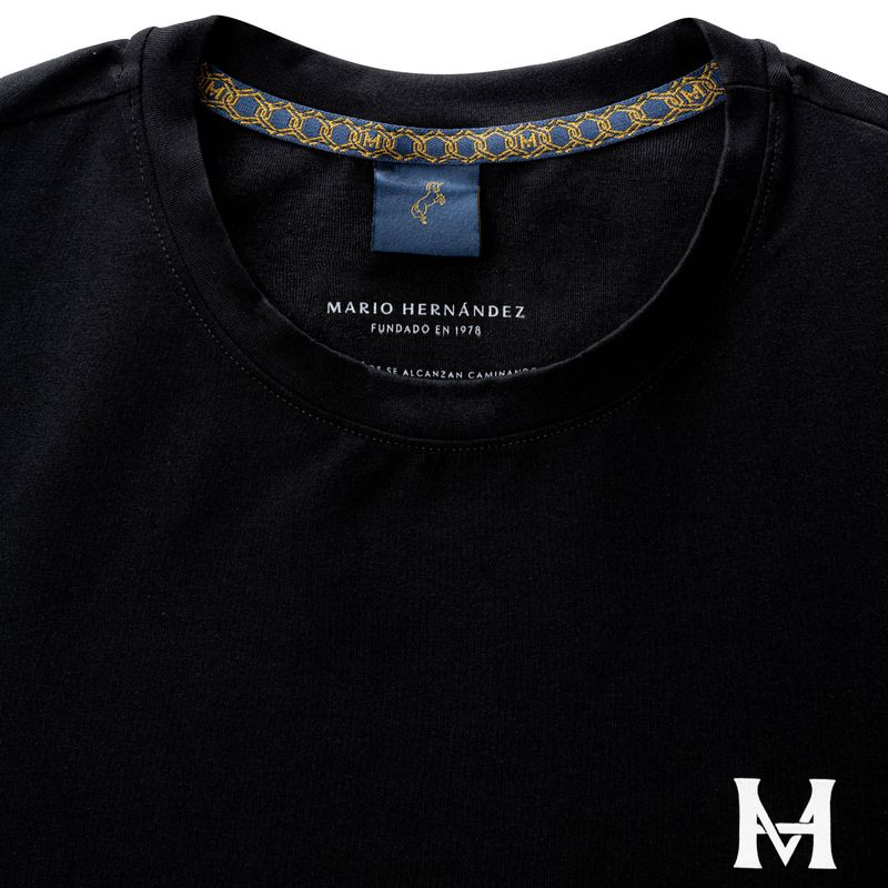 camiseta-diario-mhonograma-negro-tierra-arriba_3