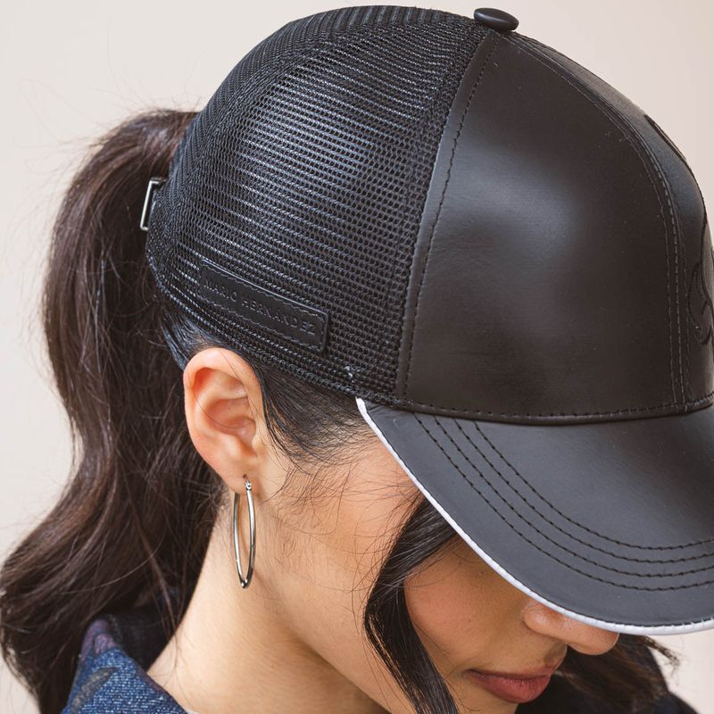 gorra-beisbolera-unicornio-negro-milliner_10.jpg