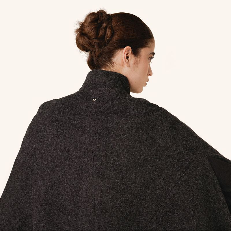 capa-lucia-gris-oscuro-cuzco_3