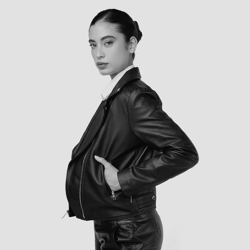 chaqueta-biker-selene-noche-portugal_5