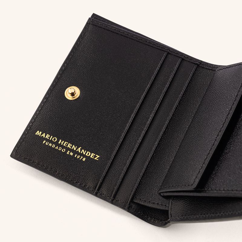 billetera-lola-mediana-negro-ala_4