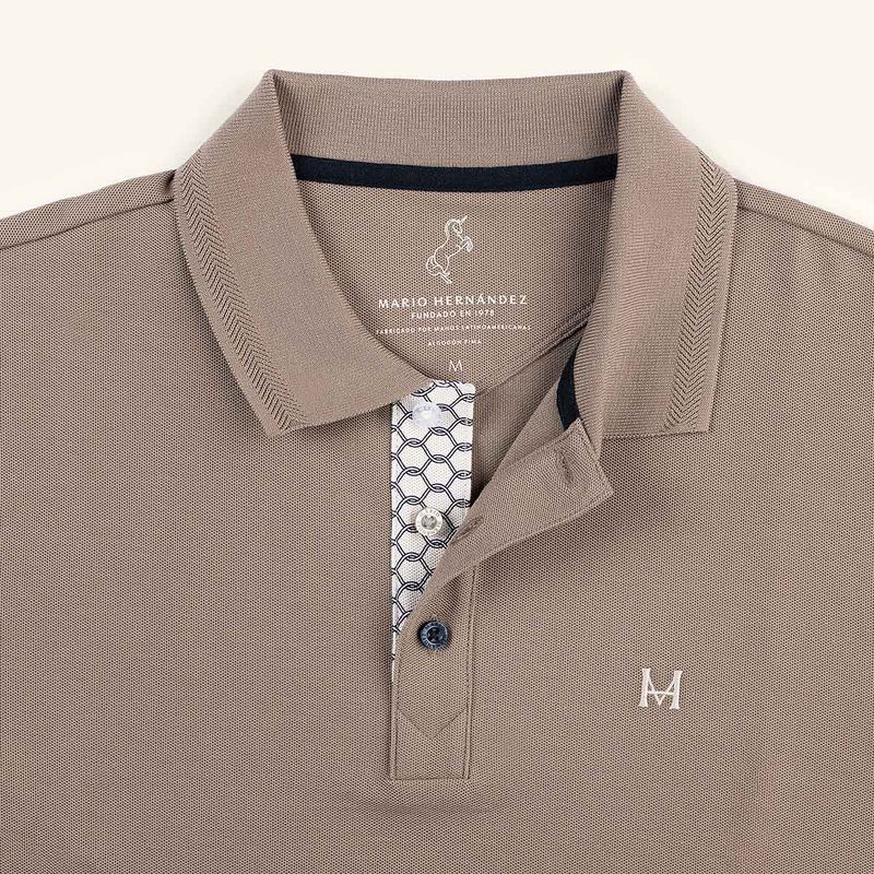 camiseta-polo-emblema-arena-tierra-arriba_2