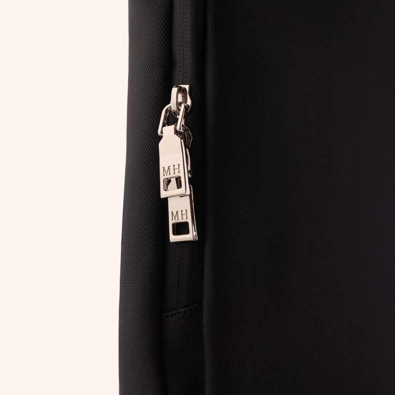 manos-libres-baltico-negro-indianapolis_3