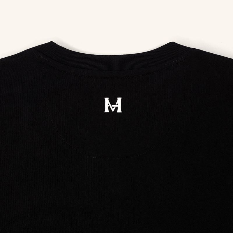 camiseta-vuelo-negro-tierra-arriba_6