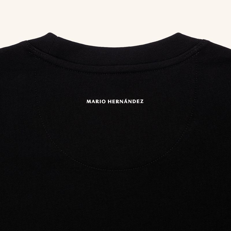 camiseta-tapiz-negro-tierra-arriba_6