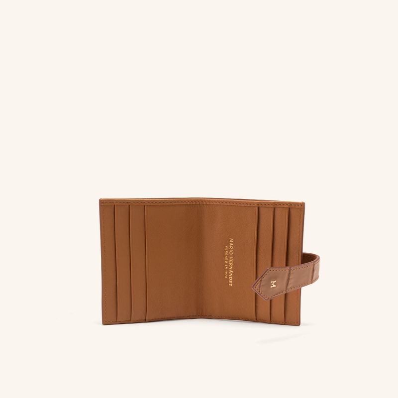 tarjetero-broche-con-compartimiento-caramelo-siena_2