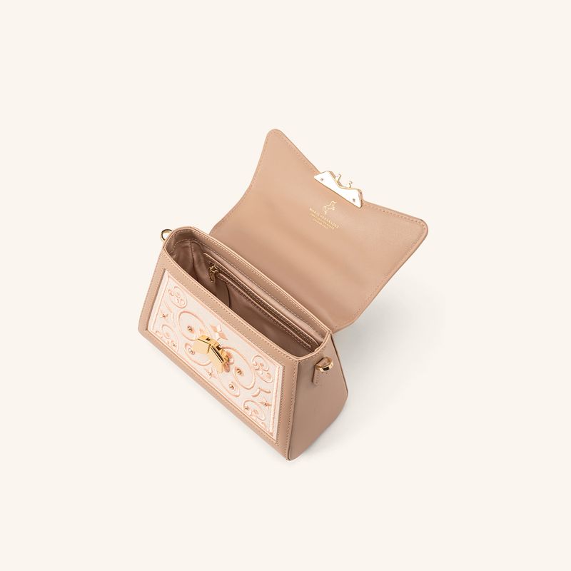 bolso-de-mano-alma-con-cadena-pardo-sagrada_5