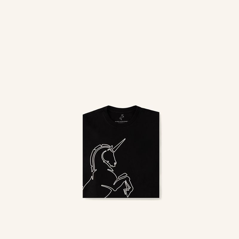 camiseta-alfa-negro-tierra-arriba_3