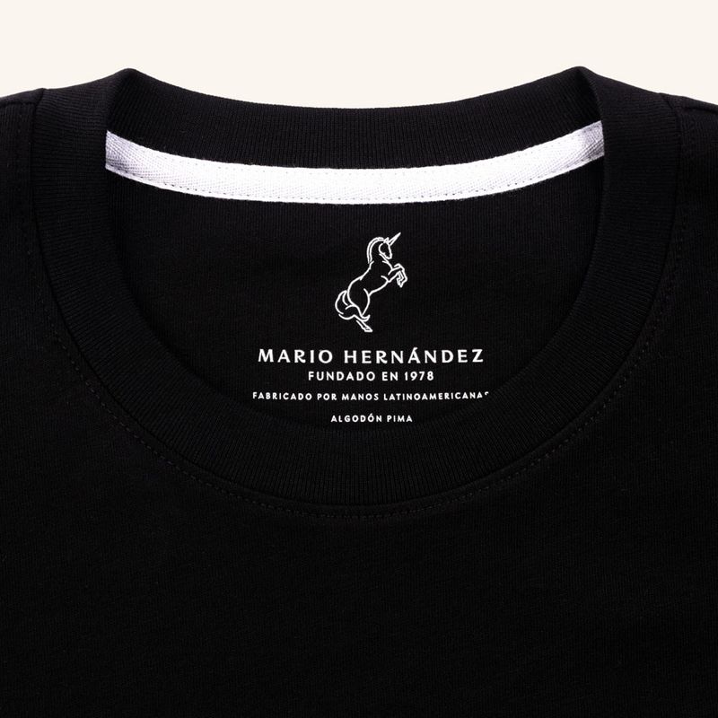 camiseta-tapiz-negro-tierra-arriba_5