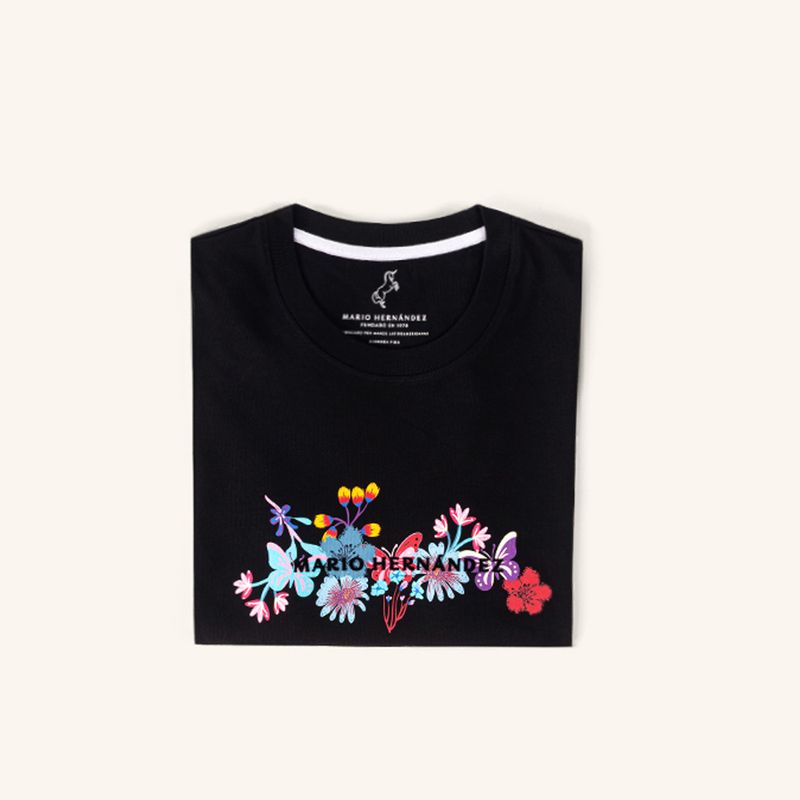 camiseta-vuelo-negro-tierra-arriba_3
