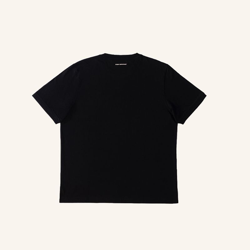 camiseta-origen-negro-tierra-arriba_2