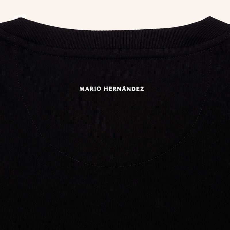 camiseta-origen-negro-tierra-arriba_6