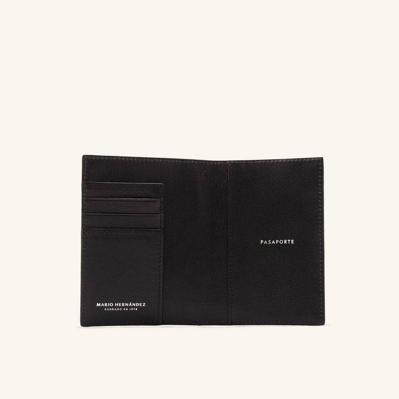 porta-pasaporte-sencillo-humo-millenium_2