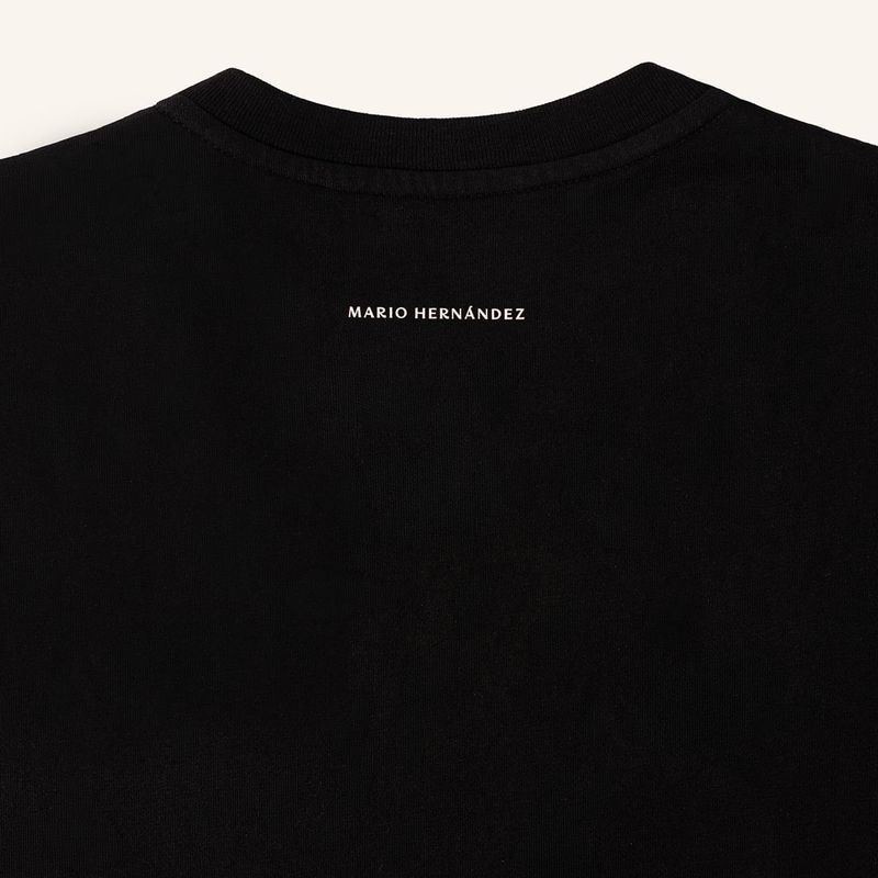 camiseta-alfa-negro-tierra-arriba_5